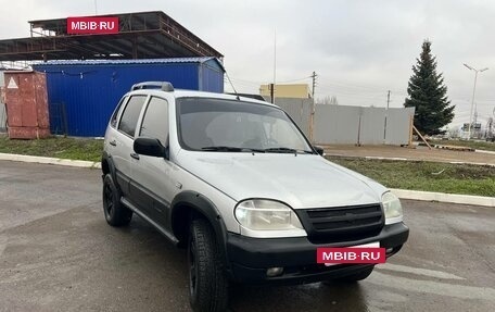 Chevrolet Niva I рестайлинг, 2004 год, 270 000 рублей, 8 фотография