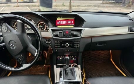 Mercedes-Benz E-Класс, 2009 год, 800 000 рублей, 8 фотография