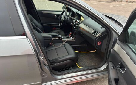 Mercedes-Benz E-Класс, 2009 год, 800 000 рублей, 18 фотография