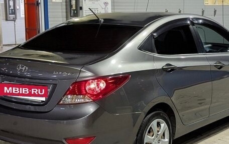 Hyundai Solaris II рестайлинг, 2014 год, 900 000 рублей, 3 фотография