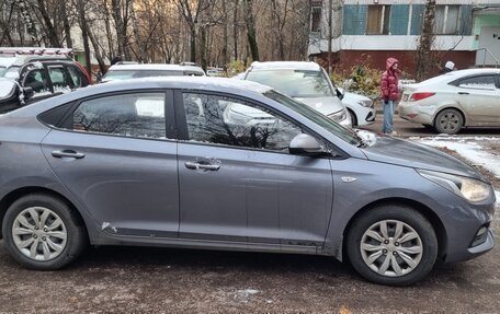 Hyundai Solaris II рестайлинг, 2017 год, 1 200 000 рублей, 3 фотография