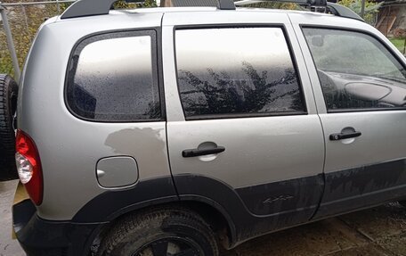 Chevrolet Niva I рестайлинг, 2015 год, 600 000 рублей, 6 фотография