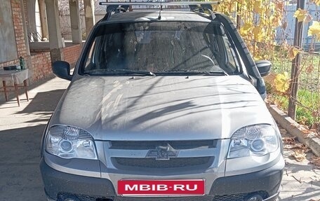 Chevrolet Niva I рестайлинг, 2015 год, 600 000 рублей, 5 фотография