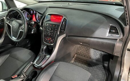 Opel Astra J, 2012 год, 660 000 рублей, 11 фотография