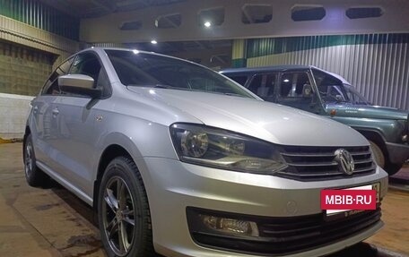 Volkswagen Polo VI (EU Market), 2016 год, 1 050 000 рублей, 2 фотография