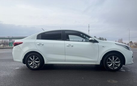 KIA Rio IV, 2017 год, 1 250 000 рублей, 5 фотография