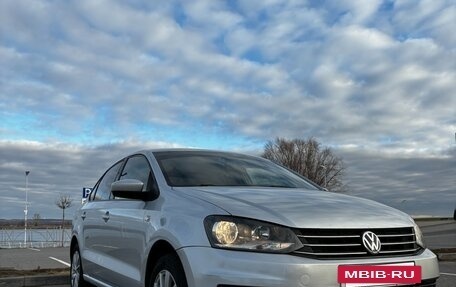 Volkswagen Polo VI (EU Market), 2015 год, 845 000 рублей, 3 фотография