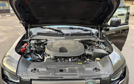 Land Rover Defender II, 2021 год, 8 200 000 рублей, 10 фотография