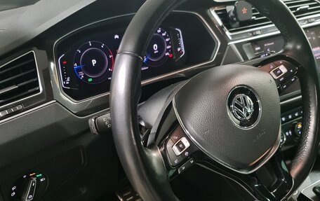 Volkswagen Tiguan II, 2019 год, 2 700 000 рублей, 7 фотография