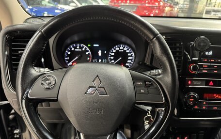 Mitsubishi Outlander III рестайлинг 3, 2019 год, 2 248 000 рублей, 24 фотография