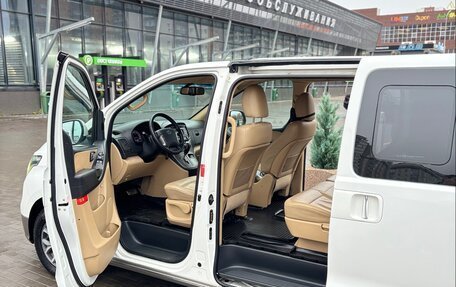 Hyundai H-1 II рестайлинг, 2018 год, 2 600 000 рублей, 11 фотография