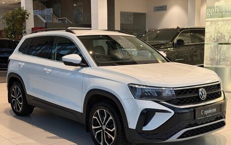 Volkswagen Taos, 2022 год, 2 600 000 рублей, 3 фотография