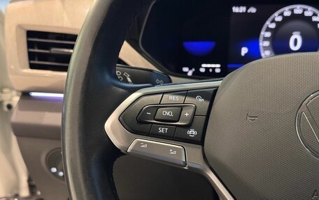 Volkswagen Taos, 2022 год, 2 600 000 рублей, 12 фотография