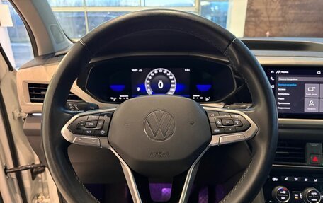 Volkswagen Taos, 2022 год, 2 600 000 рублей, 11 фотография