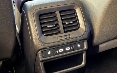 Volkswagen Taos, 2022 год, 2 600 000 рублей, 26 фотография