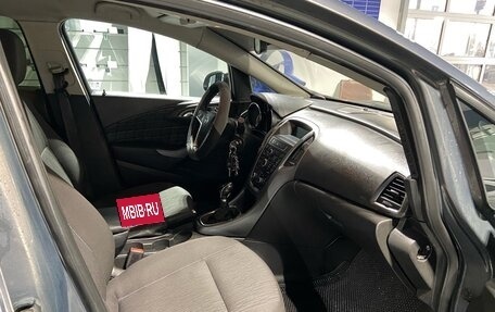Opel Astra J, 2013 год, 560 000 рублей, 9 фотография