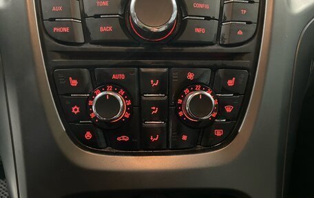 Opel Astra J, 2013 год, 560 000 рублей, 24 фотография