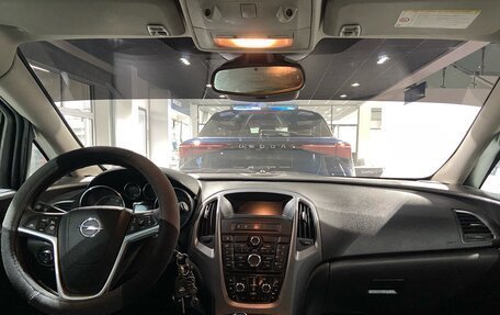 Opel Astra J, 2013 год, 560 000 рублей, 26 фотография