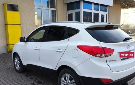 Hyundai ix35 I рестайлинг, 2013 год, 1 500 000 рублей, 16 фотография