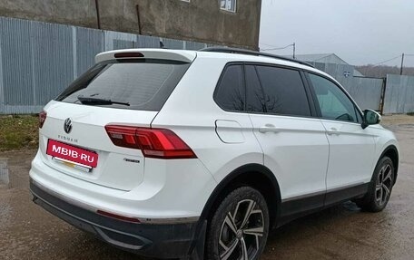 Volkswagen Tiguan II, 2021 год, 3 450 000 рублей, 5 фотография