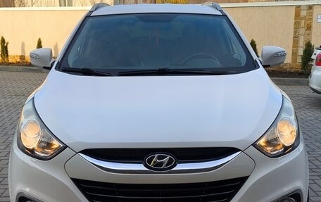 Hyundai ix35 I рестайлинг, 2013 год, 1 500 000 рублей, 10 фотография