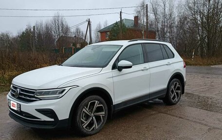 Volkswagen Tiguan II, 2021 год, 3 450 000 рублей, 9 фотография