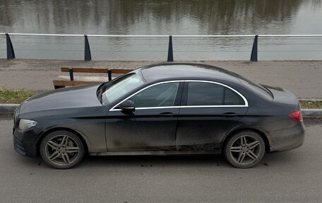 Mercedes-Benz E-Класс, 2019 год, 2 850 000 рублей, 4 фотография
