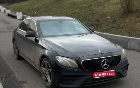 Mercedes-Benz E-Класс, 2019 год, 2 850 000 рублей, 3 фотография