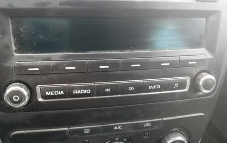 Skoda Yeti I рестайлинг, 2014 год, 850 000 рублей, 10 фотография