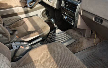 Nissan Terrano II рестайлинг, 1991 год, 250 000 рублей, 8 фотография