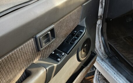 Nissan Terrano II рестайлинг, 1991 год, 250 000 рублей, 13 фотография