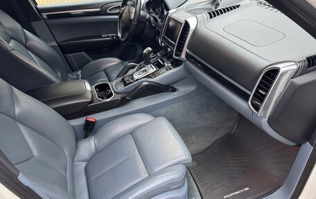 Porsche Cayenne III, 2011 год, 2 570 000 рублей, 14 фотография