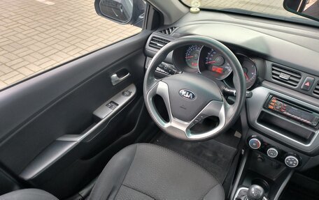 KIA Rio III рестайлинг, 2015 год, 830 000 рублей, 15 фотография