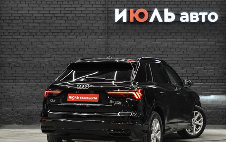 Audi Q3, 2018 год, 3 000 000 рублей, 7 фотография