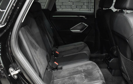 Audi Q3, 2018 год, 3 000 000 рублей, 11 фотография