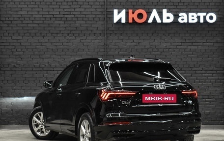 Audi Q3, 2018 год, 3 000 000 рублей, 4 фотография