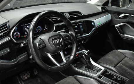 Audi Q3, 2018 год, 3 000 000 рублей, 16 фотография