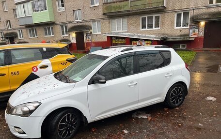 KIA cee'd I рестайлинг, 2012 год, 700 000 рублей, 3 фотография