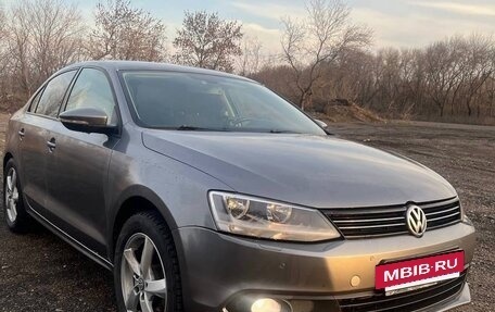 Volkswagen Jetta VI, 2014 год, 1 100 000 рублей, 2 фотография