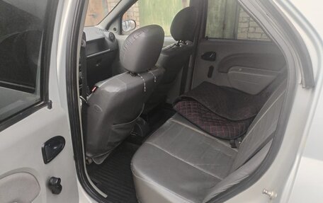 Renault Logan I, 2009 год, 300 000 рублей, 4 фотография