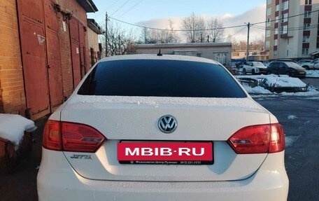 Volkswagen Jetta VI, 2014 год, 630 000 рублей, 2 фотография
