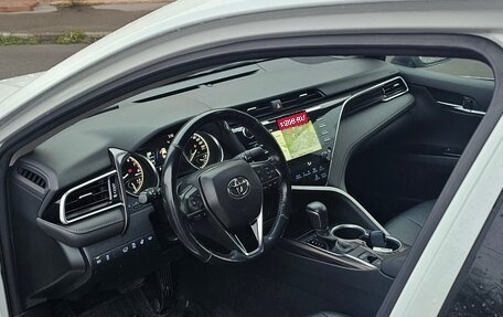 Toyota Camry, 2020 год, 2 900 000 рублей, 5 фотография