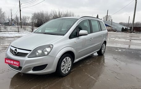 Opel Zafira B, 2012 год, 683 000 рублей, 4 фотография