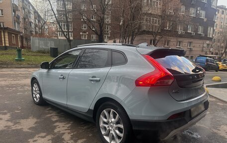 Volvo V40 Cross Country I, 2018 год, 2 250 000 рублей, 2 фотография