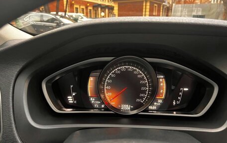 Volvo V40 Cross Country I, 2018 год, 2 250 000 рублей, 6 фотография