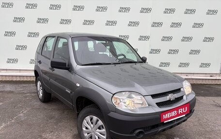 Chevrolet Niva I рестайлинг, 2017 год, 650 000 рублей, 3 фотография