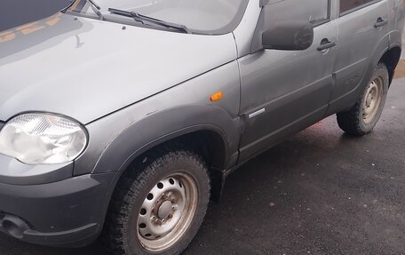 Chevrolet Niva I рестайлинг, 2009 год, 389 000 рублей, 10 фотография