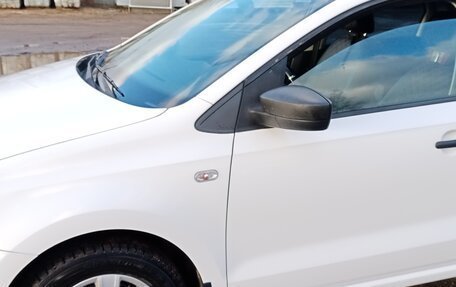 Volkswagen Polo VI (EU Market), 2013 год, 800 000 рублей, 4 фотография