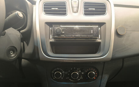 Renault Logan II, 2020 год, 840 000 рублей, 18 фотография