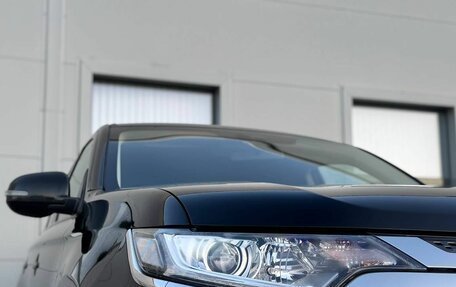 Mitsubishi Outlander III рестайлинг 3, 2020 год, 2 295 000 рублей, 23 фотография